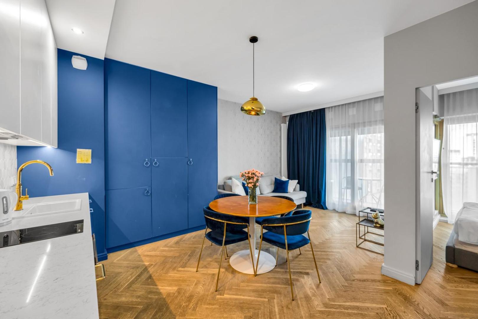 Vipwarsawapartments Sapphire Mennica Residence Bagian luar foto